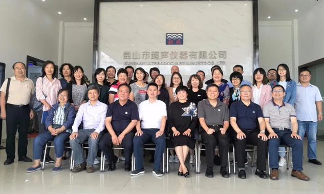 喜迎教育部?jī)x器專業(yè)教學(xué)指導(dǎo)委員會(huì)專家一行